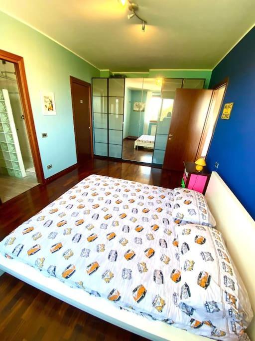 Intero Bilocale Con Terrazzo Vicino A Milano Apartment Mairano Exterior photo